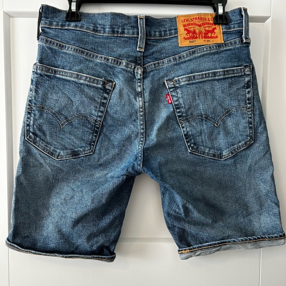 Levi’s Shorts - Picture 2 of 2